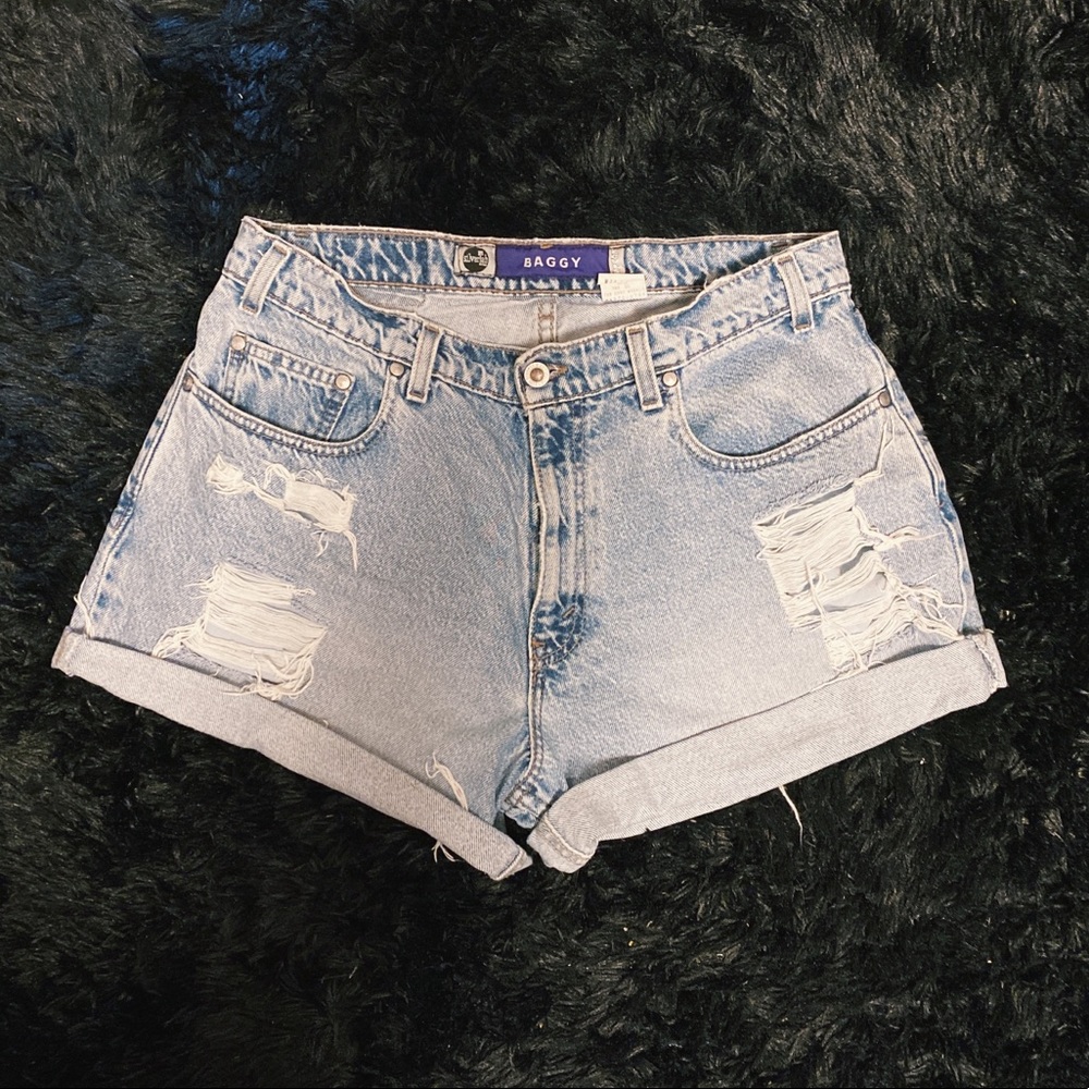 Vintage Levi High-Rise Shorts